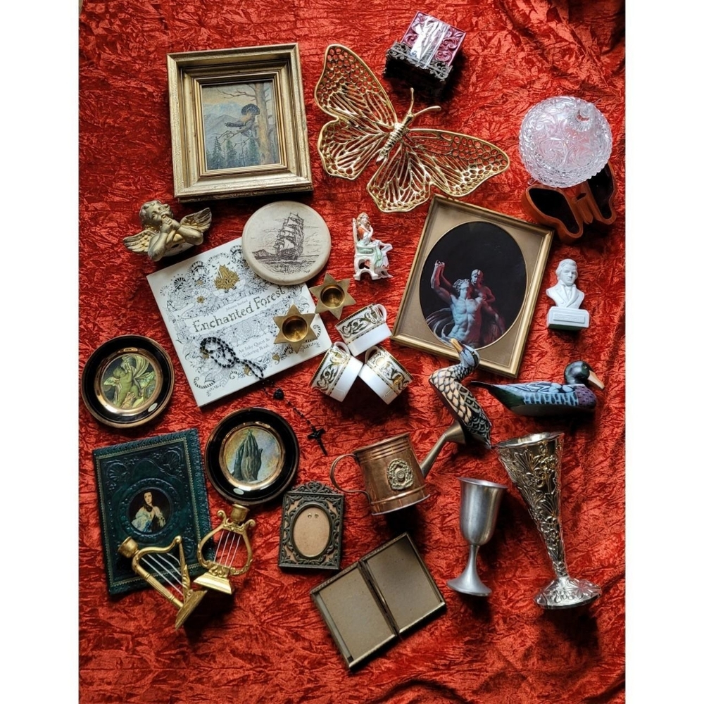 Vintage Dark Academia Collection